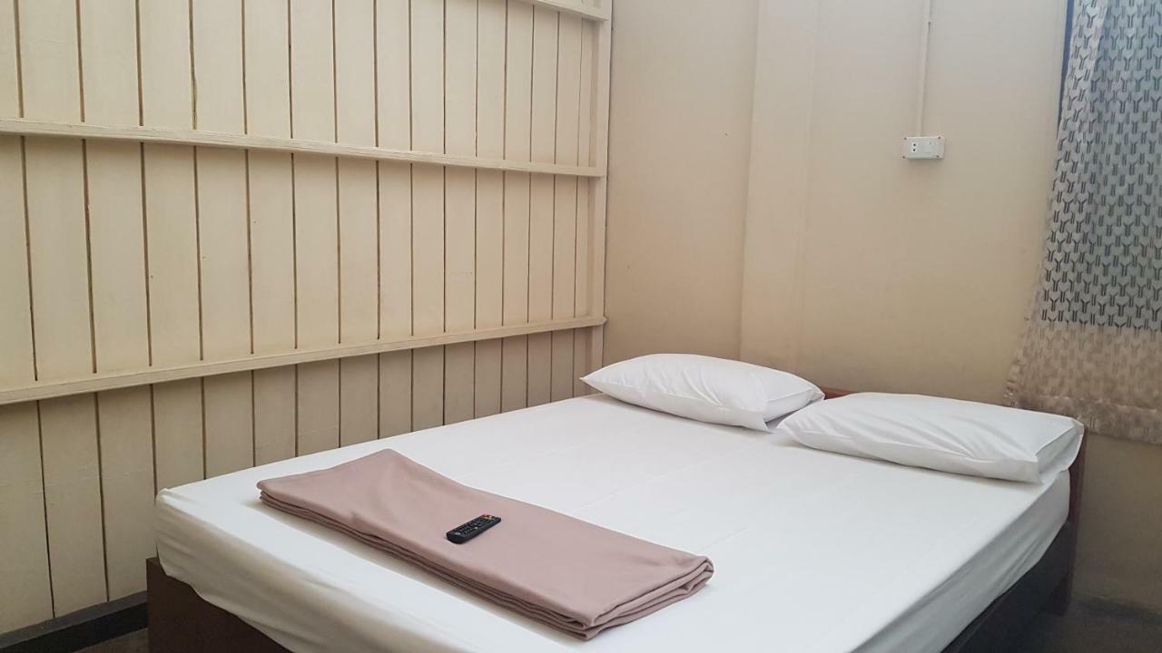 The Midtown Hotel And Cafe Trang Extérieur photo