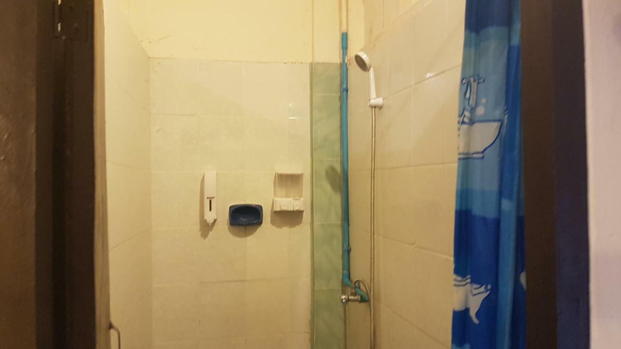 The Midtown Hotel And Cafe Trang Extérieur photo